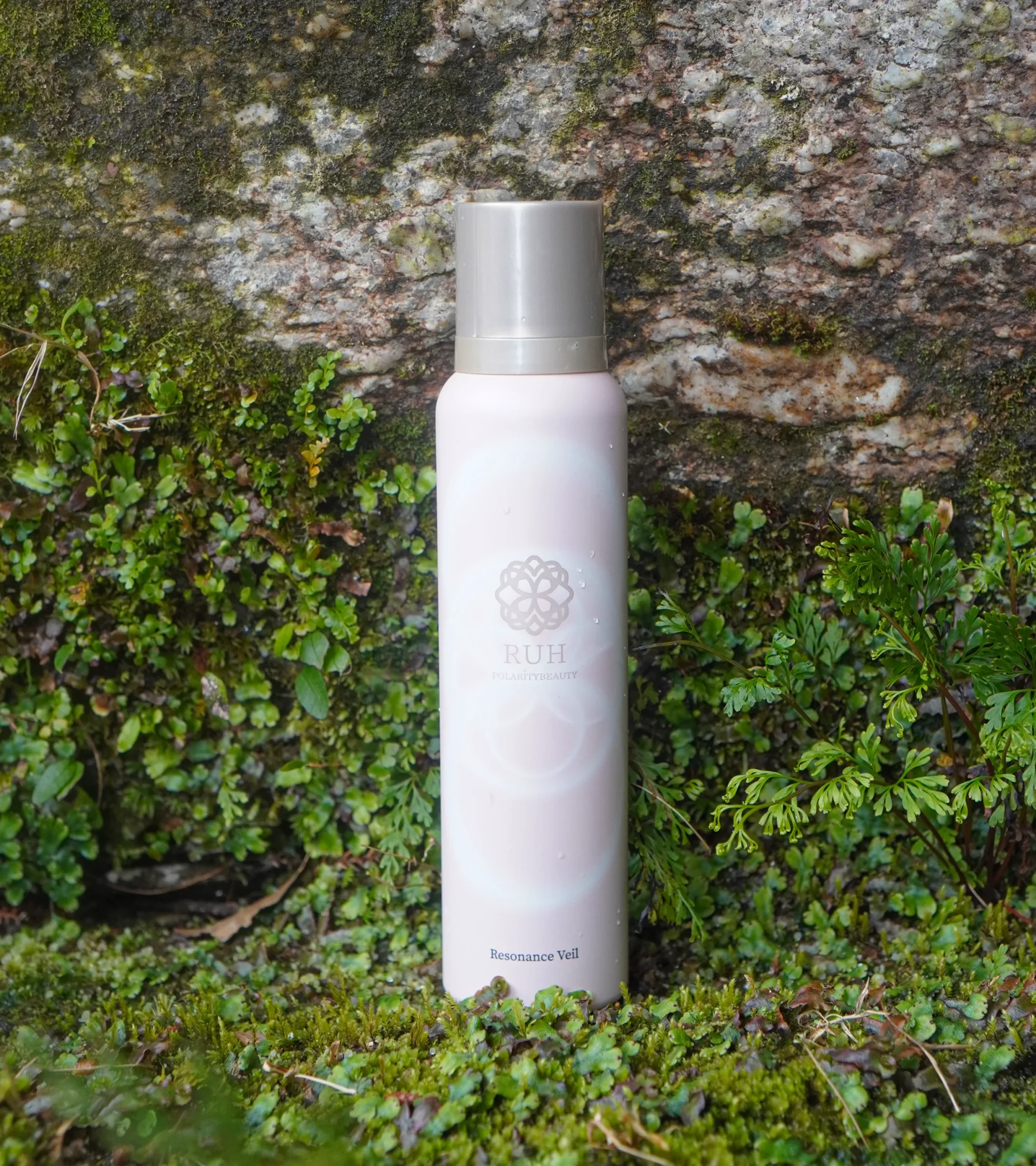 レゾナンスヴェール〈泡状化粧水〉